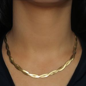 Waterproof twisted herringbone chain necklace
